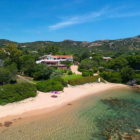 Baia Dorata Beach Apartment Porto Istana Екстер'єр фото