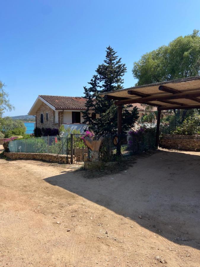 Baia Dorata Beach Apartment Porto Istana Екстер'єр фото