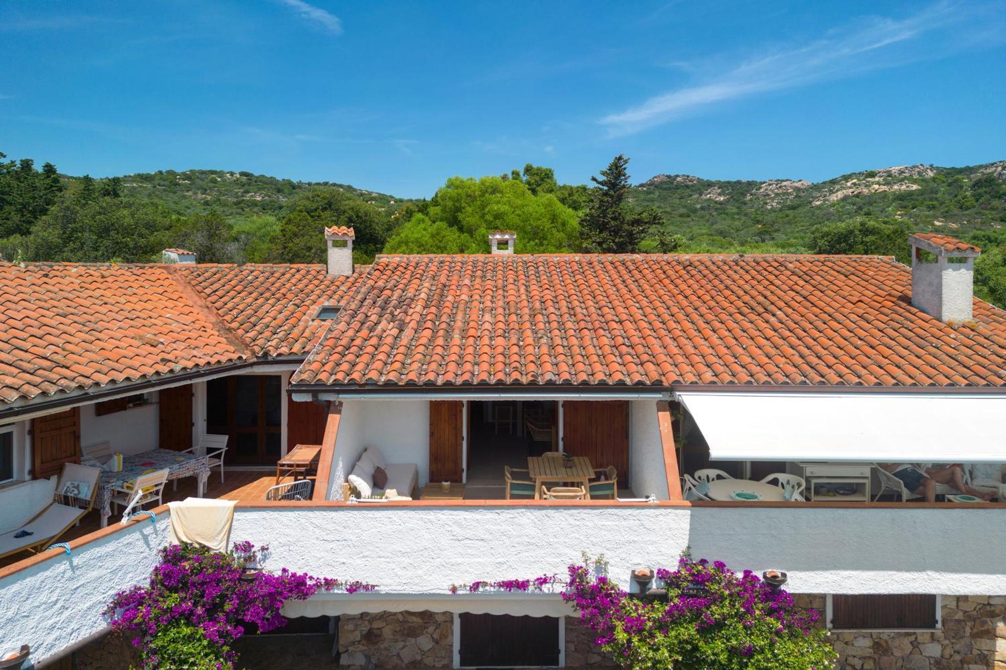 Baia Dorata Beach Apartment Porto Istana Екстер'єр фото