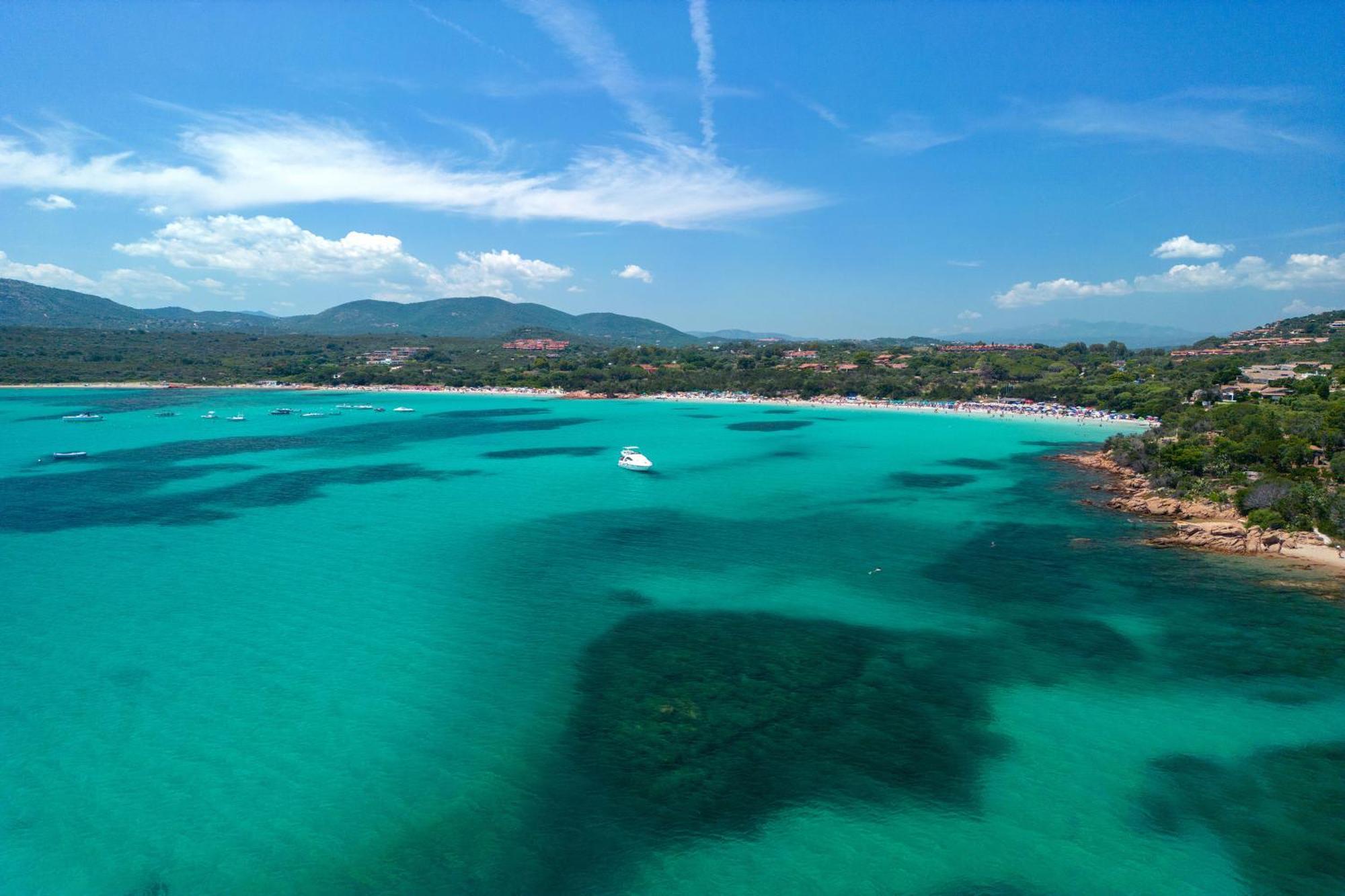 Baia Dorata Beach Apartment Porto Istana Екстер'єр фото